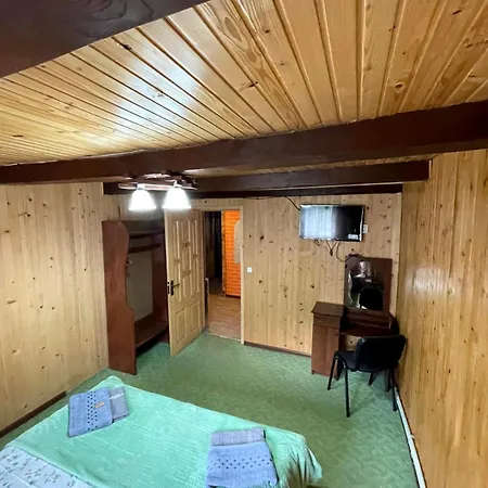 Holiday home шепіт лісу Yaremche